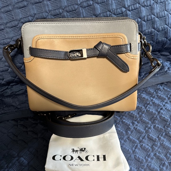 Coach Small Tate crossbody and top handle - Picture 3 of 14